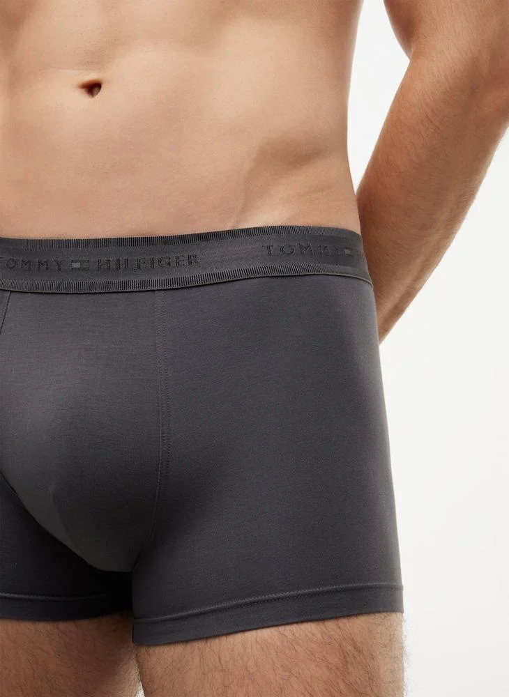 Tommy Hilfiger Drk Ash/Blk/Brsk Blu 3-Pack Signature Waistband Trunks for Men | Best Price UAE
